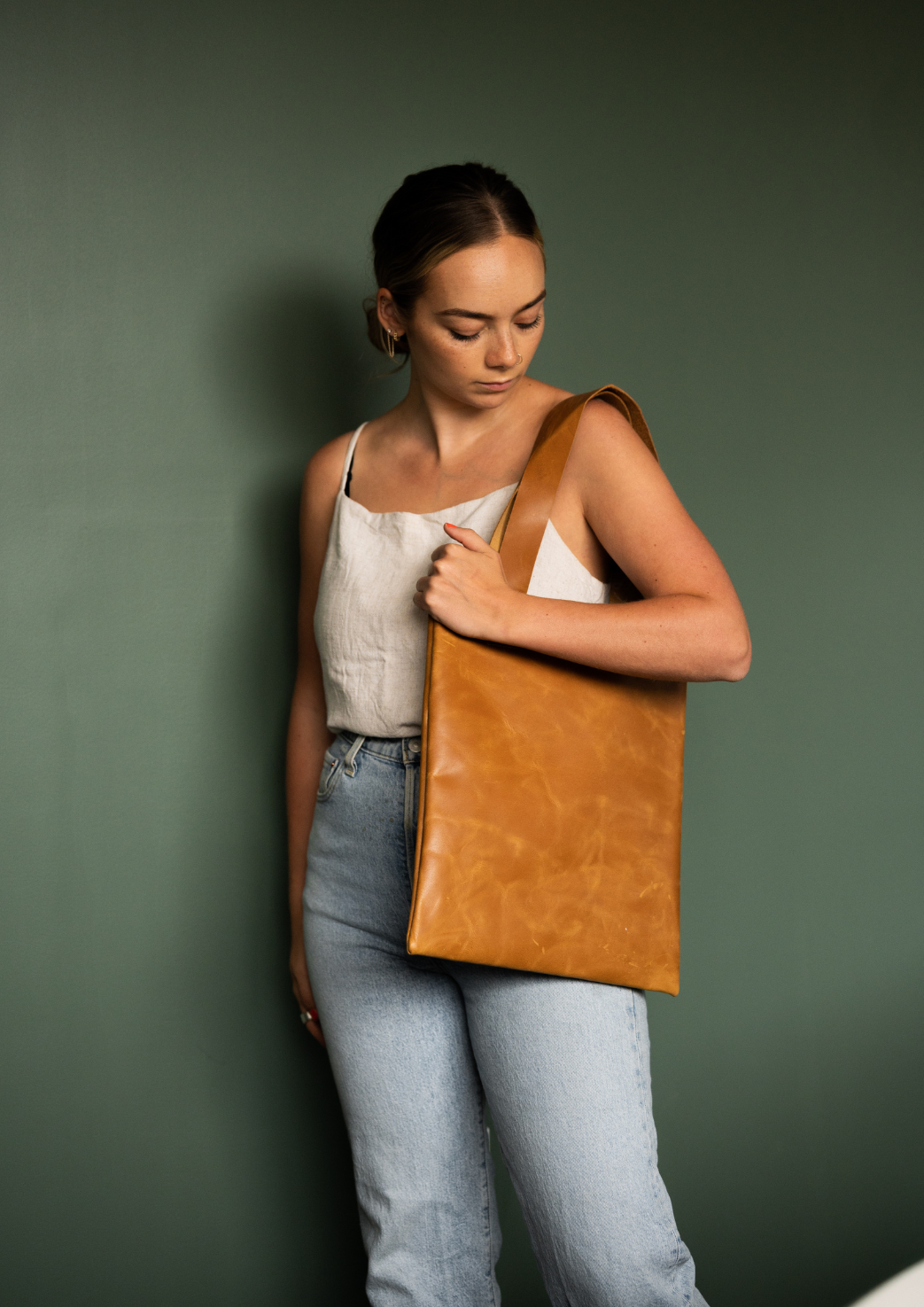 The Naleah Leather Tote