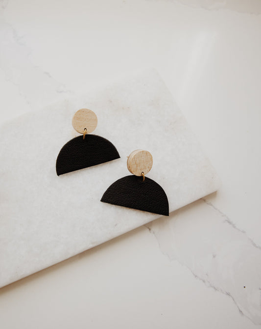 The Minimalist Earrings - Black